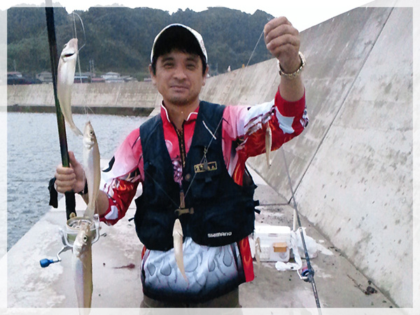 埼玉県在住の石川憲之様、青森～秋田の釣行にて釣り上げた良型キス。