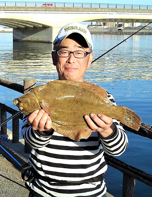【週間投げ釣り情報】大阪・貝塚の運河でマコガレイ45.2センチ