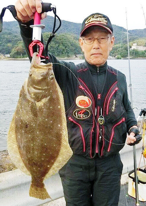 鳥取・堺水道でヒラメを釣った西大阪サーフの山本さん